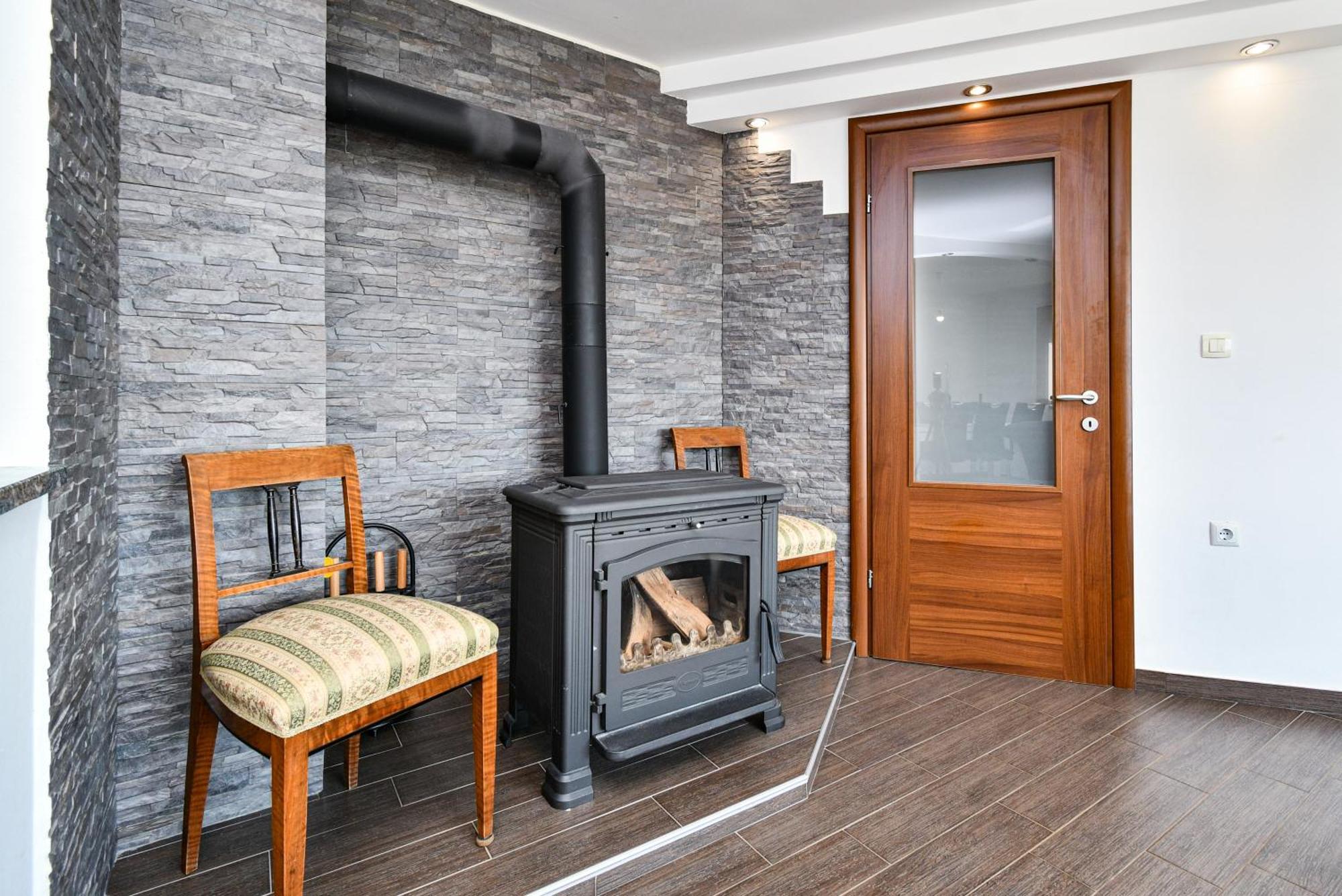 Apartman Lavanda Sa Bazenom I Okucnicom 4* Hreljin エクステリア 写真